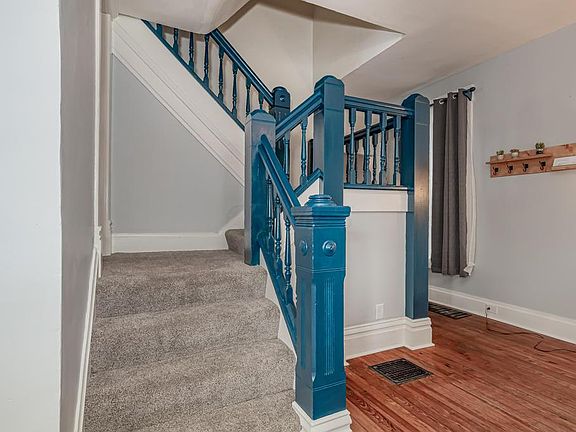 5th image of 927 Wilson Ave