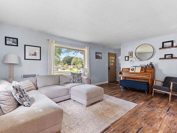 2nd image of 10156 W Montana AVENUE