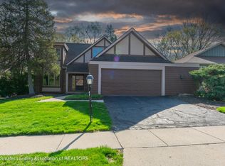 4474 Comanche Dr, Okemos, MI 48864