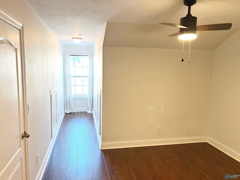 470 Shamrock Dr — Photo 23