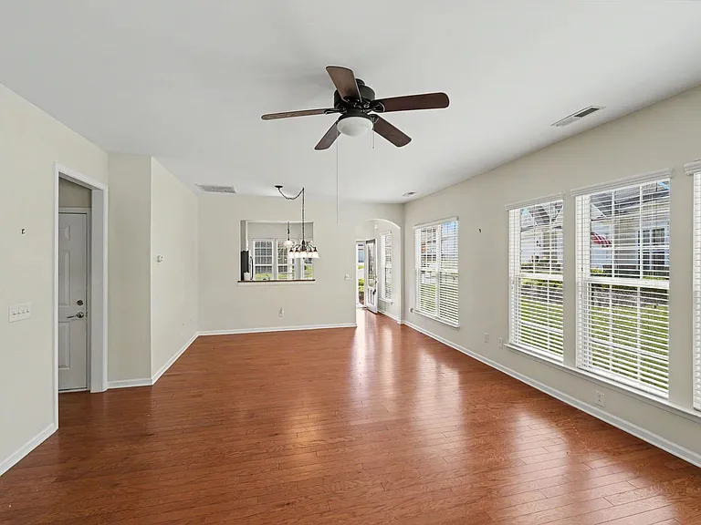9009 Smokey Hill Ln — Photo 3