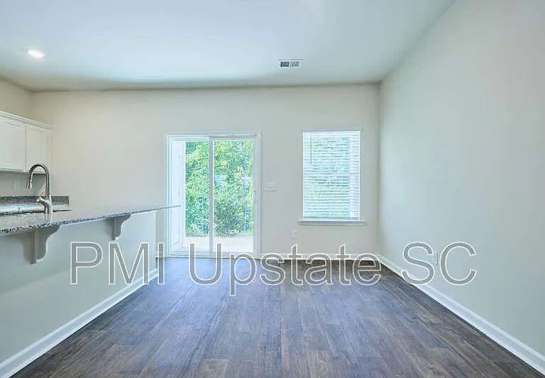 105 Pendleton Place Way — Photo 7