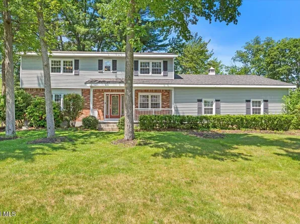 36 Sunset Boulevard, Colonie, NY 12205