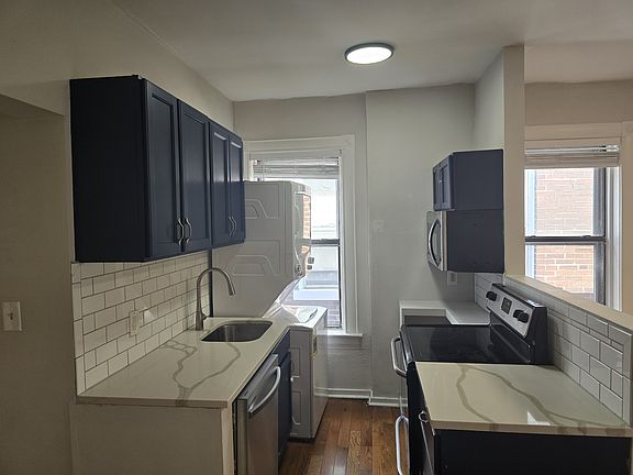 3rd image of 3427 Juniata St #2