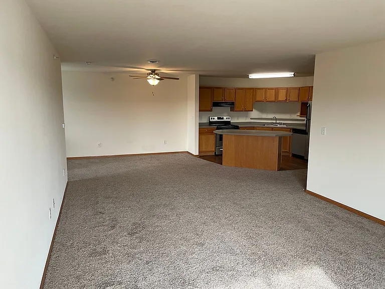 Door Creek Apartments — Photo 10