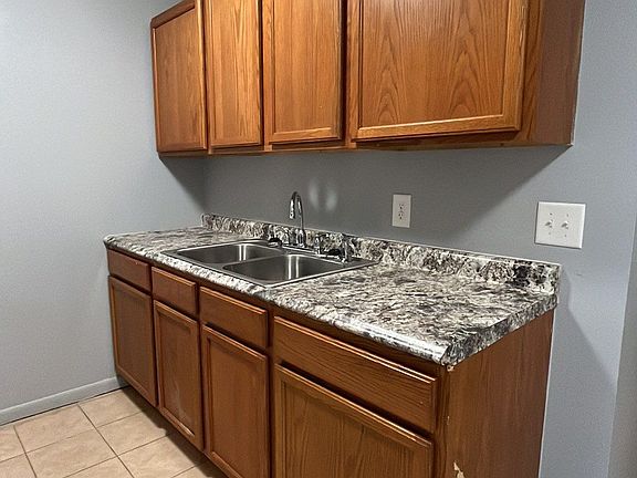 3rd image of 1207 B St #5