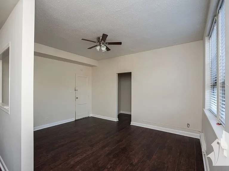 3345 N Marshfield Ave #308 — Photo 5