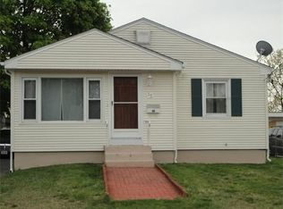 35 Flint St, Pawtucket, RI 02861