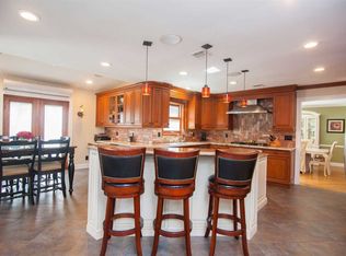 3 Bridle Ct, Northport, NY 11768