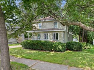 910 S Cedar Ave, Marshfield, WI 54449