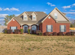 185 Granite Way, Wetumpka, AL 36093