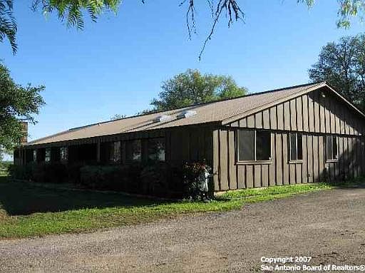 1st image of 1211 LEISSNER ROAD