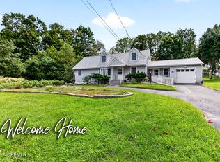 33 Tennent Rd, Morganville, NJ 07751
