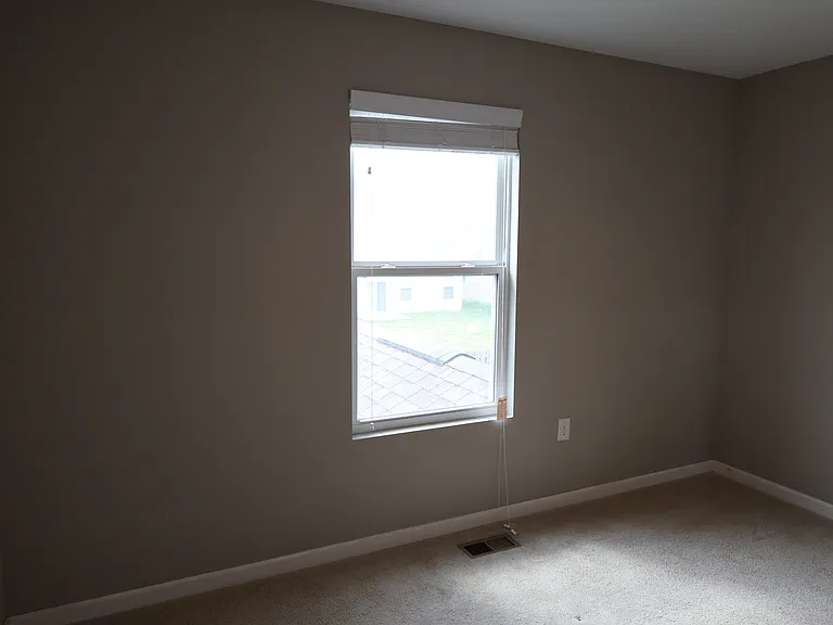 1899 Lakecrest Dr — Photo 46