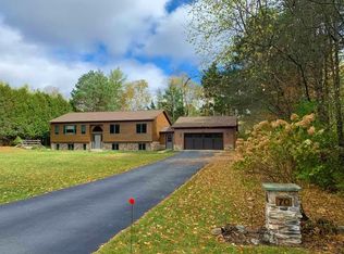 70 Cherry Tree Ln, Saranac Lake, NY 12983