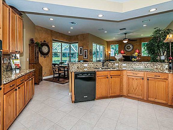 4th image of 10527 Gretna Green Dr