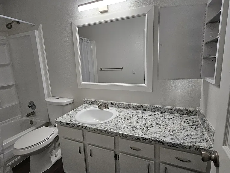 Moana Apartment Homes — Photo 26