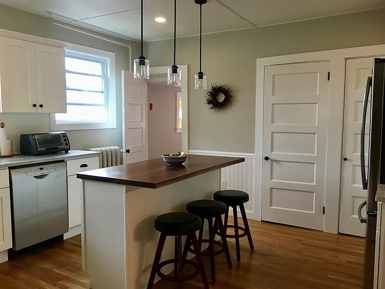 1 Sagamore St — Photo 7