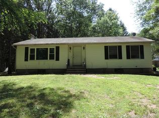 51 Daniel St, East Hampton, CT 06424