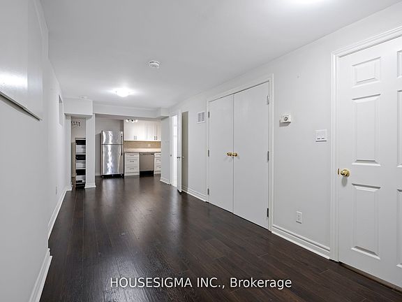 3rd image of 72 Redwood Ave