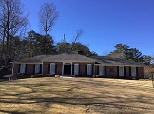 1734 Dunridge Ct, Atlanta, GA 30338