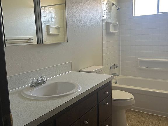 2nd image of 525 24th Ave SE #142