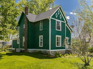 612 2nd Ave NW, Mount Vernon, IA 52314