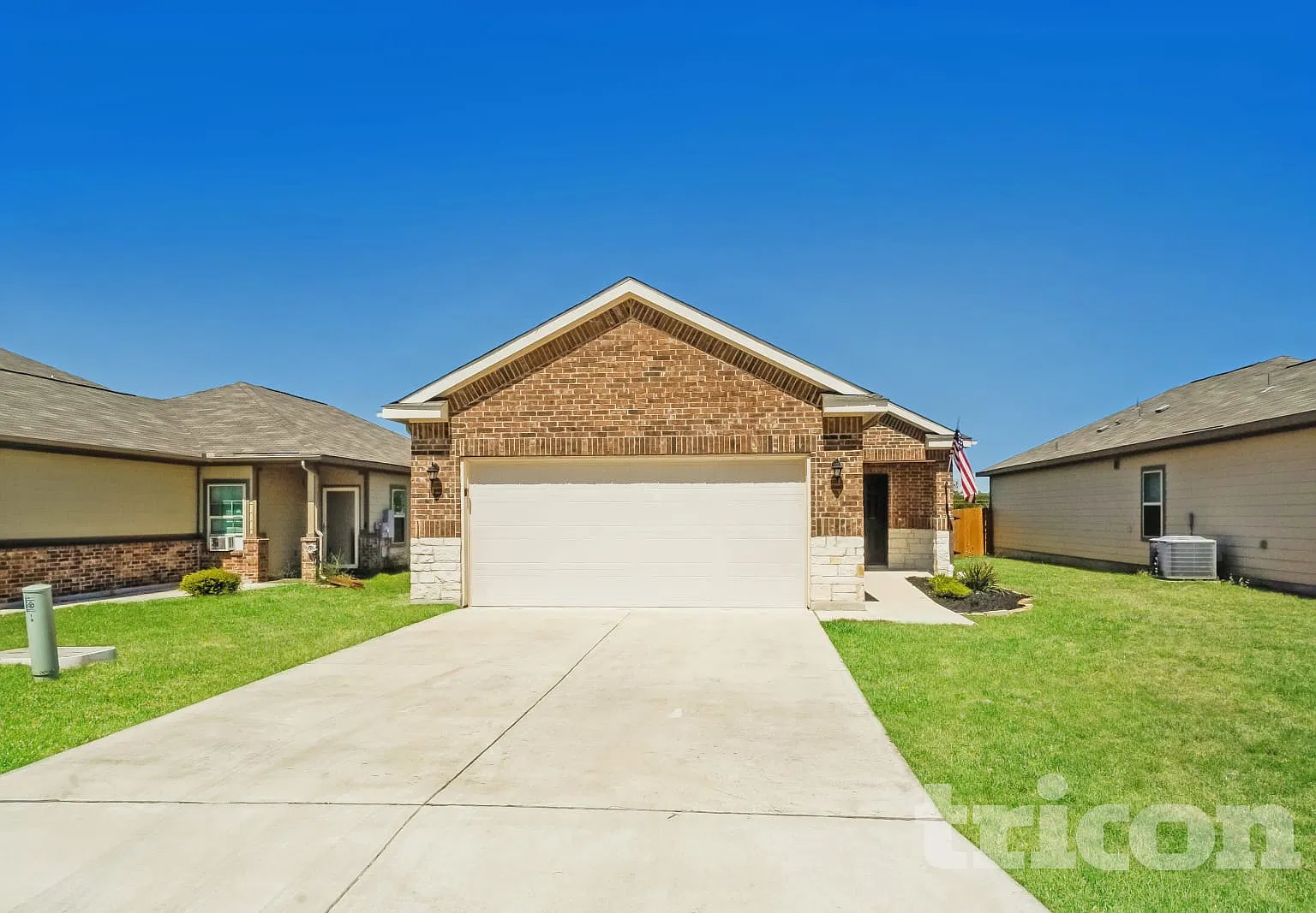 166 Buttercup Bend New Braunfels TX — Photo 1