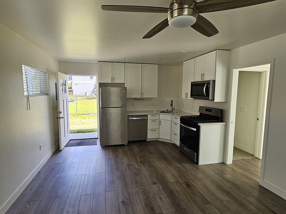 1st image of 3066 K St