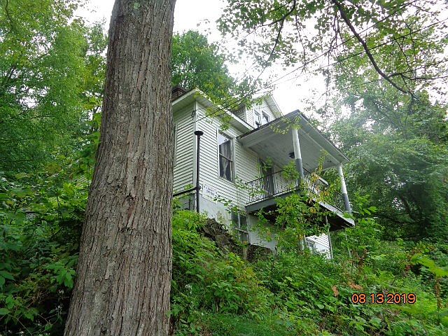 2nd image of 81 W Cardott St