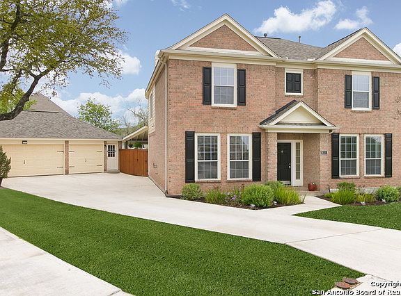 2nd image of 611 Buckle Ct