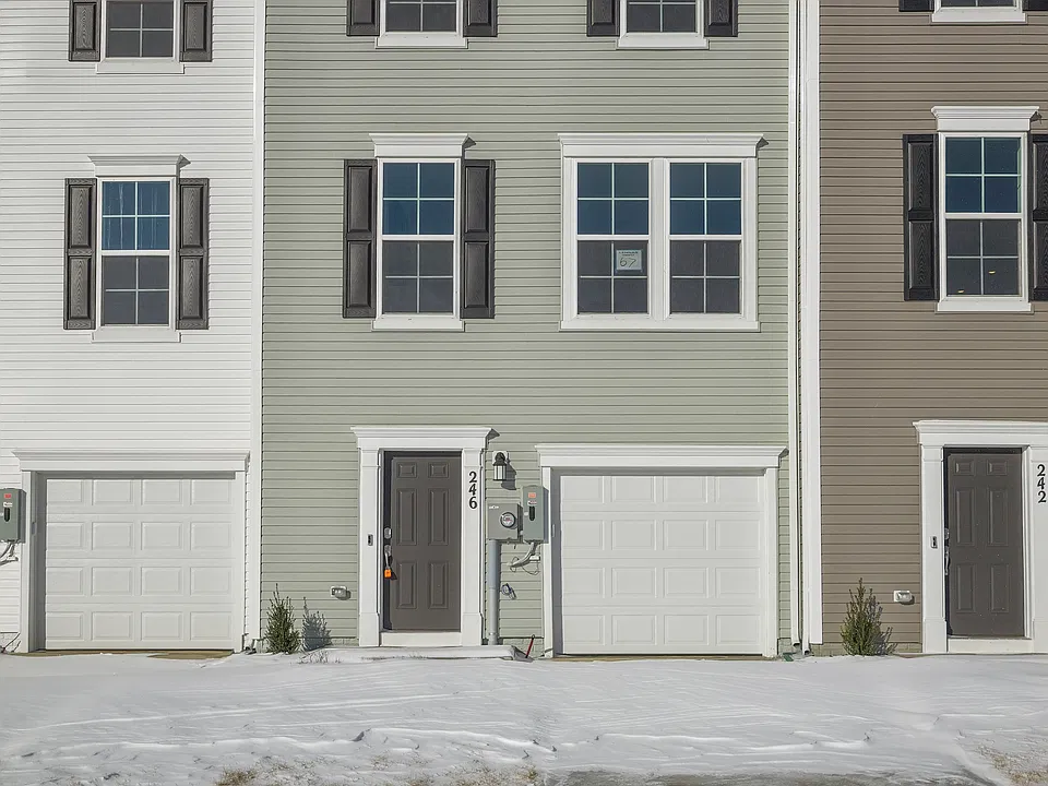 11 Gray Silver Rd