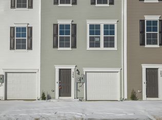 11 Gray Silver Rd, Inwood, WV 25428