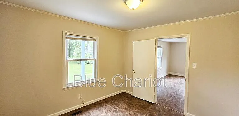528 Short St — Photo 33