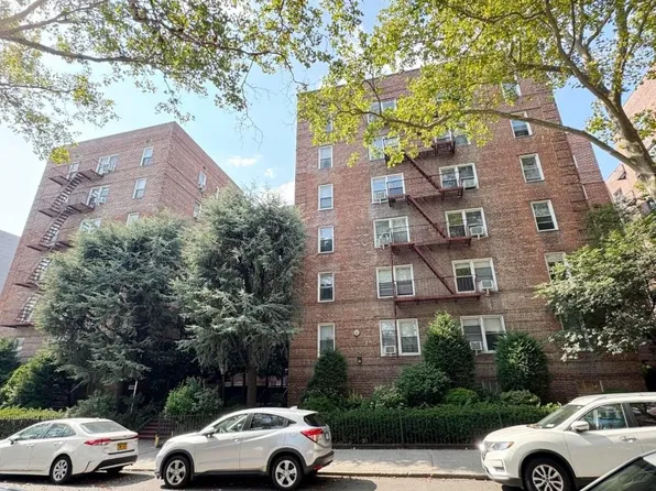 134-39 Blossom Avenue #1E, Flushing, NY 11354