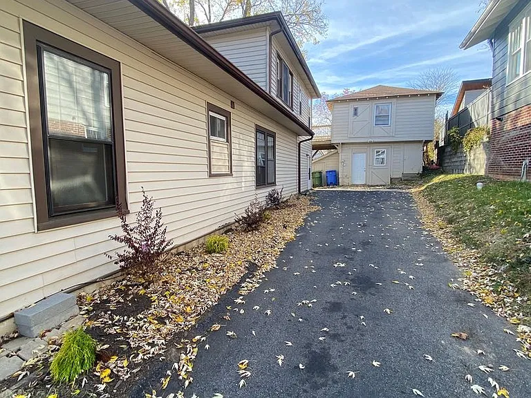 40 Larchmont Rd — Photo 3