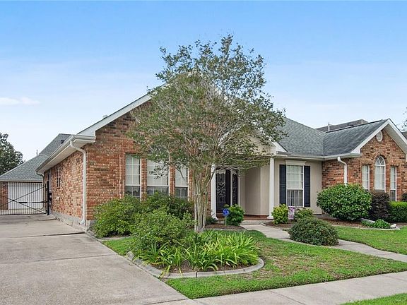 2nd image of 216 Little Bayou Ln