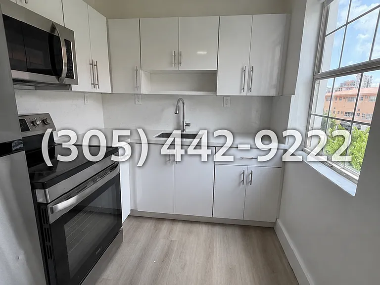 15 Sidonia Ave #4 — Photo 16