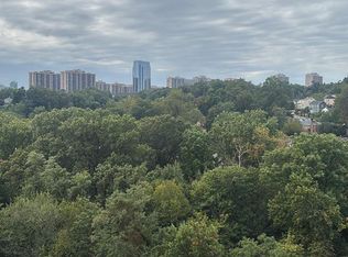 4600 S Four Mile Run Dr APT 920, Arlington, VA 22204
