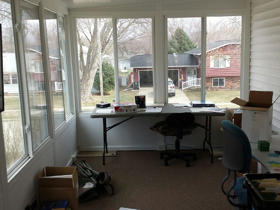2nd image of 4001 Spruce Hills Dr