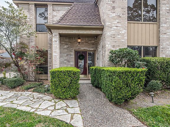 4th image of 2031 Lake Hills Dr
