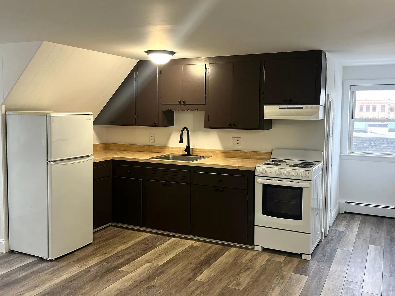 2 bed, $1,640 — Photo 1