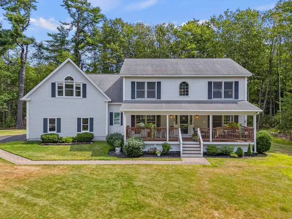 21 Royal Oak Circle, Topsham, ME 04086