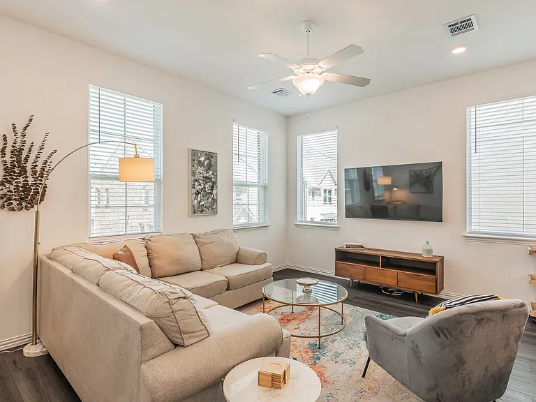 7535 Millingston Rd — Photo 16