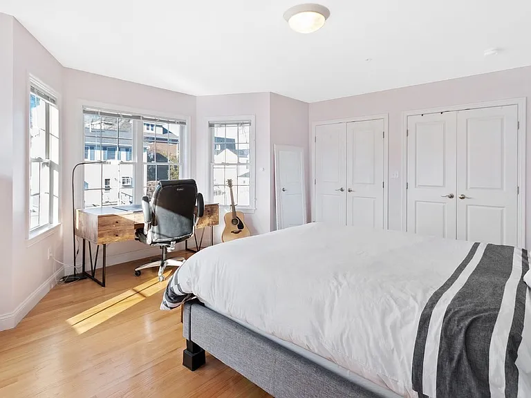 32 Common St #23 — Photo 12