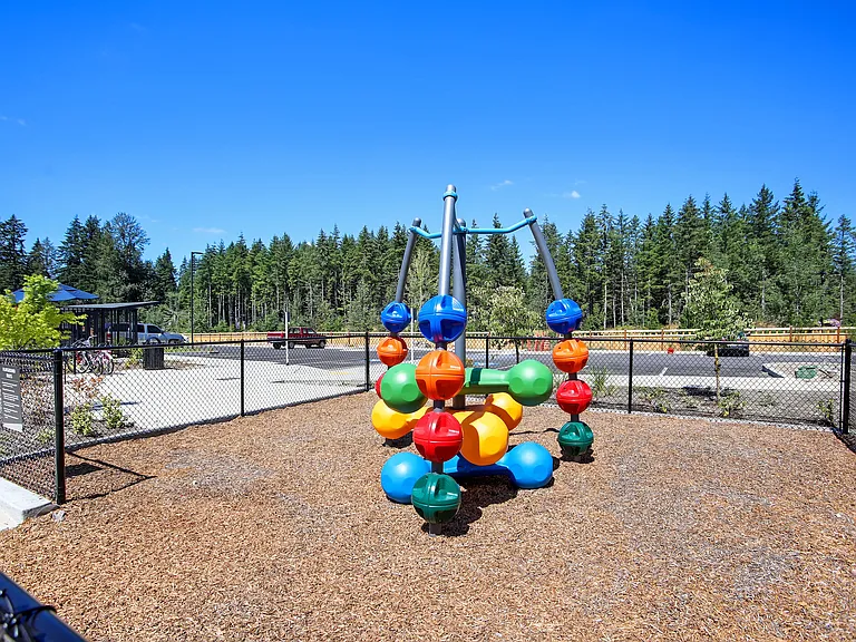 Village at Ten Trails — Photo 32