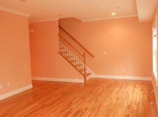 4 Arbor Dr, Norwalk, CT 06854