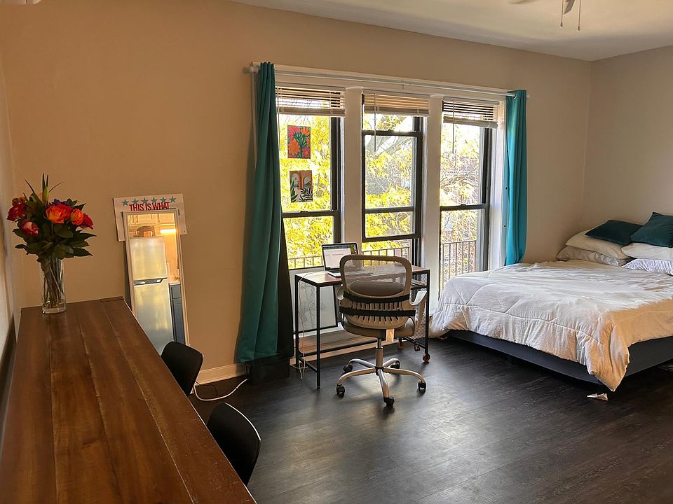 1st image of 6540 N Glenwood Ave APT 300