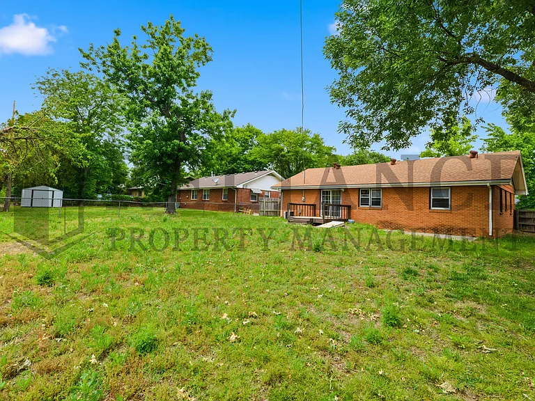 8025 E Indianapolis St — Photo 5