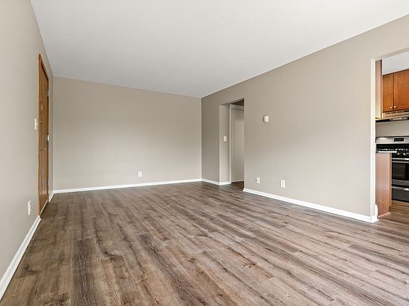 5th image of 6401 Beard Ave N #3-05